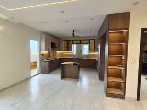 Room in 4 BHK Apartment at Sumadhura The Olympus, Nanakramguda – for Rent