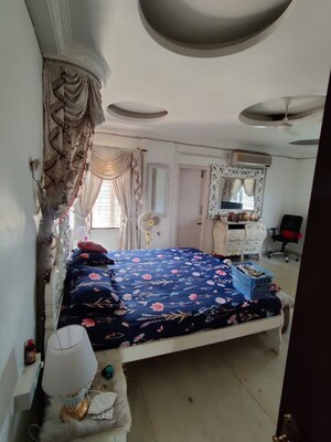 Bedroom in 4 BHK Apartment at Hennur – for Rent