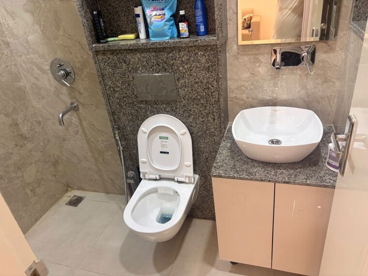 Bathroom, sector 46 1 RK 500 Sq.Ft. Builder Floor In Sector 46 Gurgaon 10641989