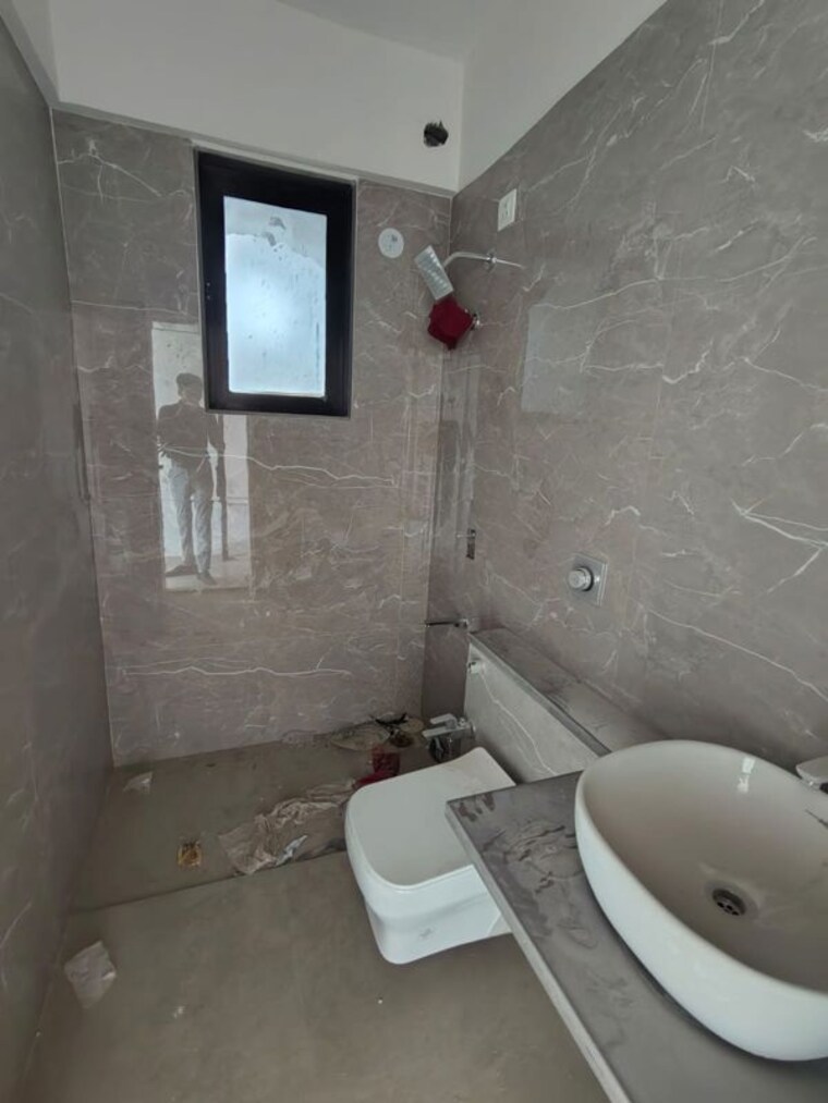 Bathroom, santacruz west 2 Bedroom 732 Sq.Ft. Apartment In Santacruz West Mumbai 10642056