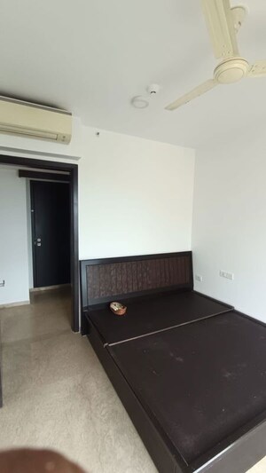 Bedroom in 2 BHK Apartment at Tricity Montview, Sanpada – for Rent