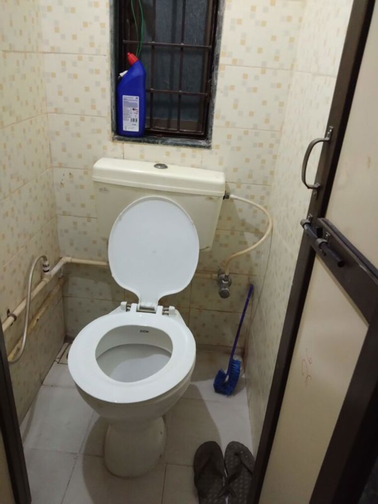 Bathroom, mahalaxmi-chs-worli 1 Bedroom 350 Sq.Ft. Apartment In Worli Mumbai 10642097