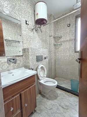 Bathroom in 1 BHK Builder Floor at Sector 42 – for Rent