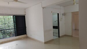 Hall in 3 BHK Apartment at Shashtri Nagar – for Rent