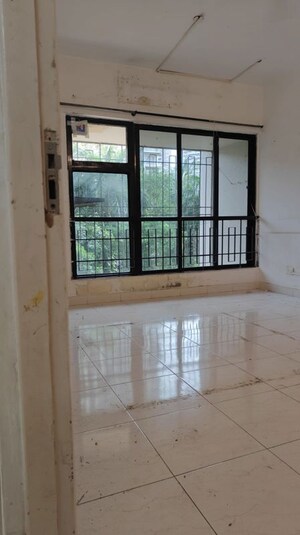 Bedroom in 3 BHK Apartment at Shashtri Nagar – for Rent