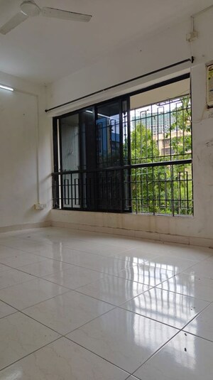 Bedroom in 3 BHK Apartment at Shashtri Nagar – for Rent