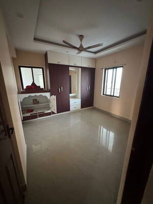 Room in 4 BHK Apartment at Regent Park, Serilingampally – for Rent