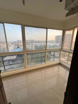 Room in 4 BHK Apartment at Regent Park, Serilingampally – for Rent
