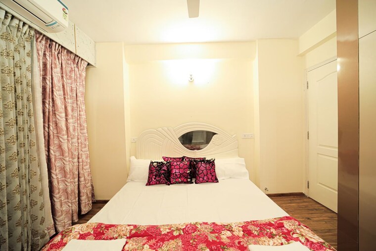 Bedroom, omaxe-the-palace 3 Bedroom 1600 Sq.Ft. Apartment In Gomti Nagar Lucknow 10530578