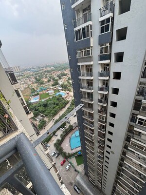 2.5 BHK Apartment – Exterior View View at Mahagun Mahagunpuram, Shastri Nagar - for Sale