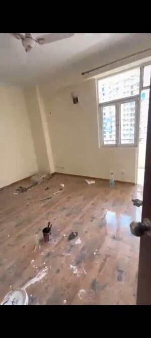 Room in 2 BHK Apartment at KW Srishti, Raj Nagar Extension – for Rent