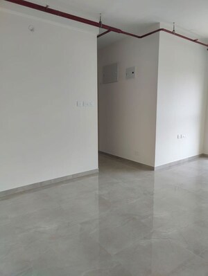 Room in 2 BHK Apartment at Sheth Auris Bliss, Malad West – for Sale