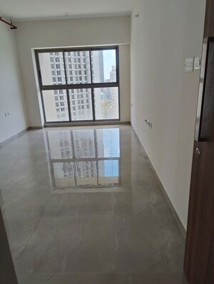 Room in 2 BHK Apartment at Sheth Auris Bliss, Malad West – for Sale