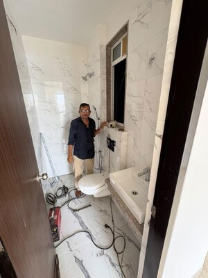 Bathroom in 3 BHK Apartment at Hubtown Rising City, Ghatkopar East – for Rent