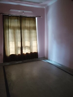 Room in  Office Space at Narayan Plaza Jankipuram, Jankipuram – for Rent