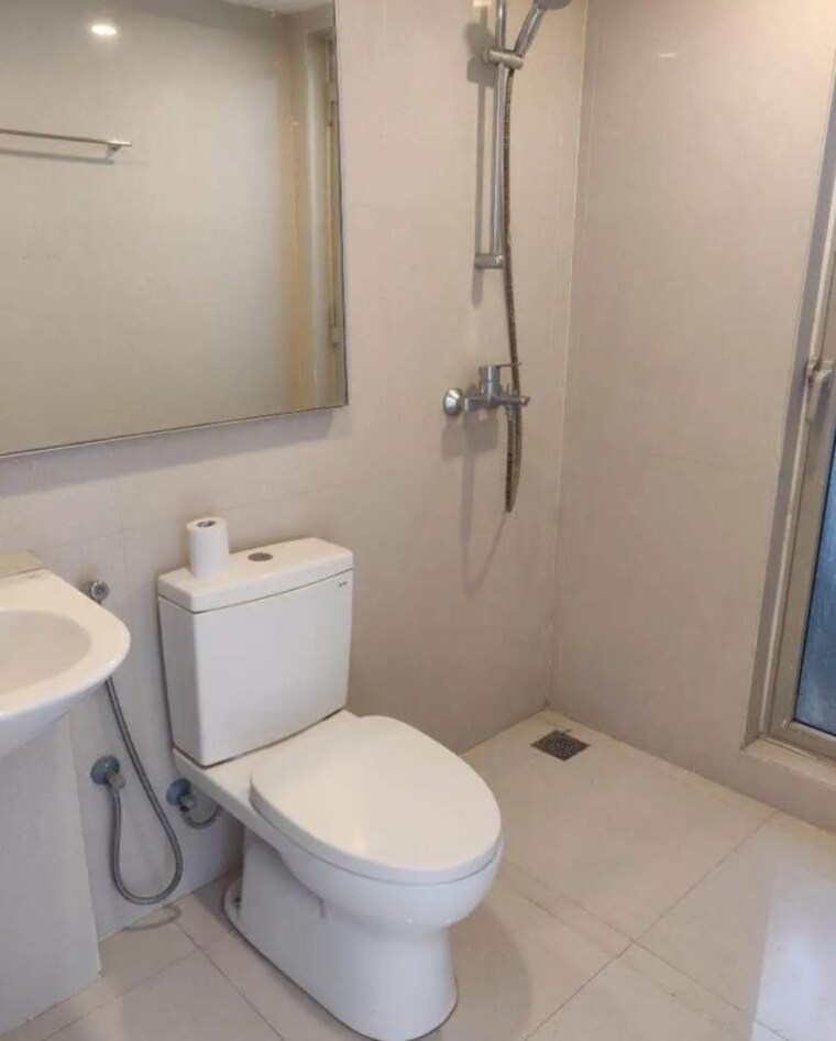 Bathroom, hiranandani-estate 2 Bedroom 850 Sq.Ft. Apartment In Ghodbunder Road Thane 10642325