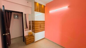 Room in 2.5 BHK Apartment at Mahagun Mywoods, Sector 16c Greater Noida – for Rent
