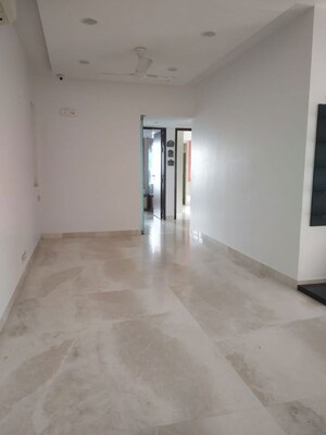 Room in 2 BHK Apartment at DB Woods, Goregaon East – for Rent