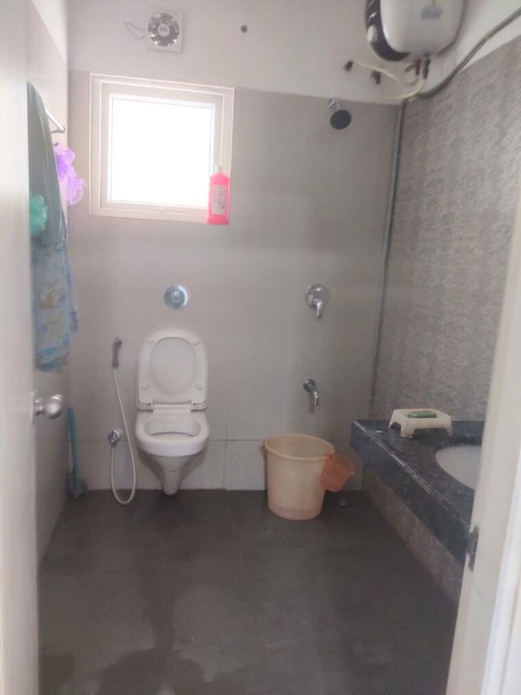 Bathroom, kalpataru-residency 3 Bedroom 1685 Sq.Ft. Apartment In Sanath Nagar Hyderabad 10640864