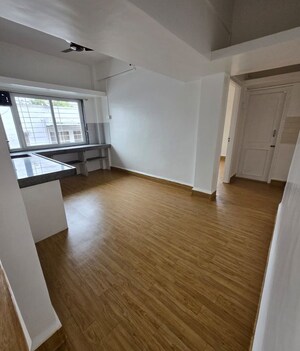 Room in 3 BHK Apartment at Pinnac Gangotri, Aundh – for Rent