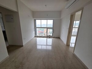 Room in 2 BHK Apartment at L And T Rejuve 360, Mulund West – for Rent