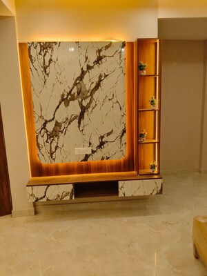 Room in 1 BHK Apartment at Krishna Kunj Apartments Noida, Sector 73 – for Sale