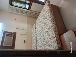 Bedroom in 1 BHK Apartment at Saptarshi CHS Andheri, Andheri West – for Rent