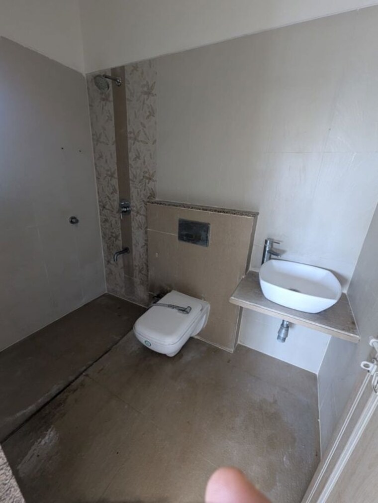 Bathroom, visava-enclave 3 Bedroom 1250 Sq.Ft. Apartment In Aundh Pune 10642406