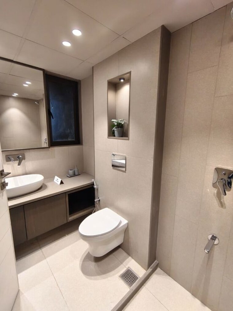 Washroom, shreenath-shaligram 4 Bedroom 1505 Sq.Ft. Apartment In Atladra Vadodara 10642295
