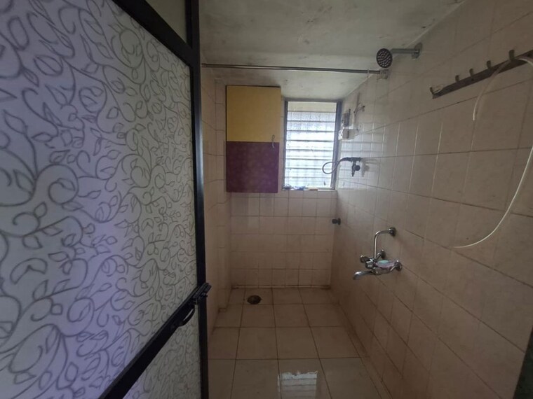 Bathroom, meena-apartment 1 Bedroom 650 Sq.Ft. Apartment In Panch Pakhadi Thane 10642433