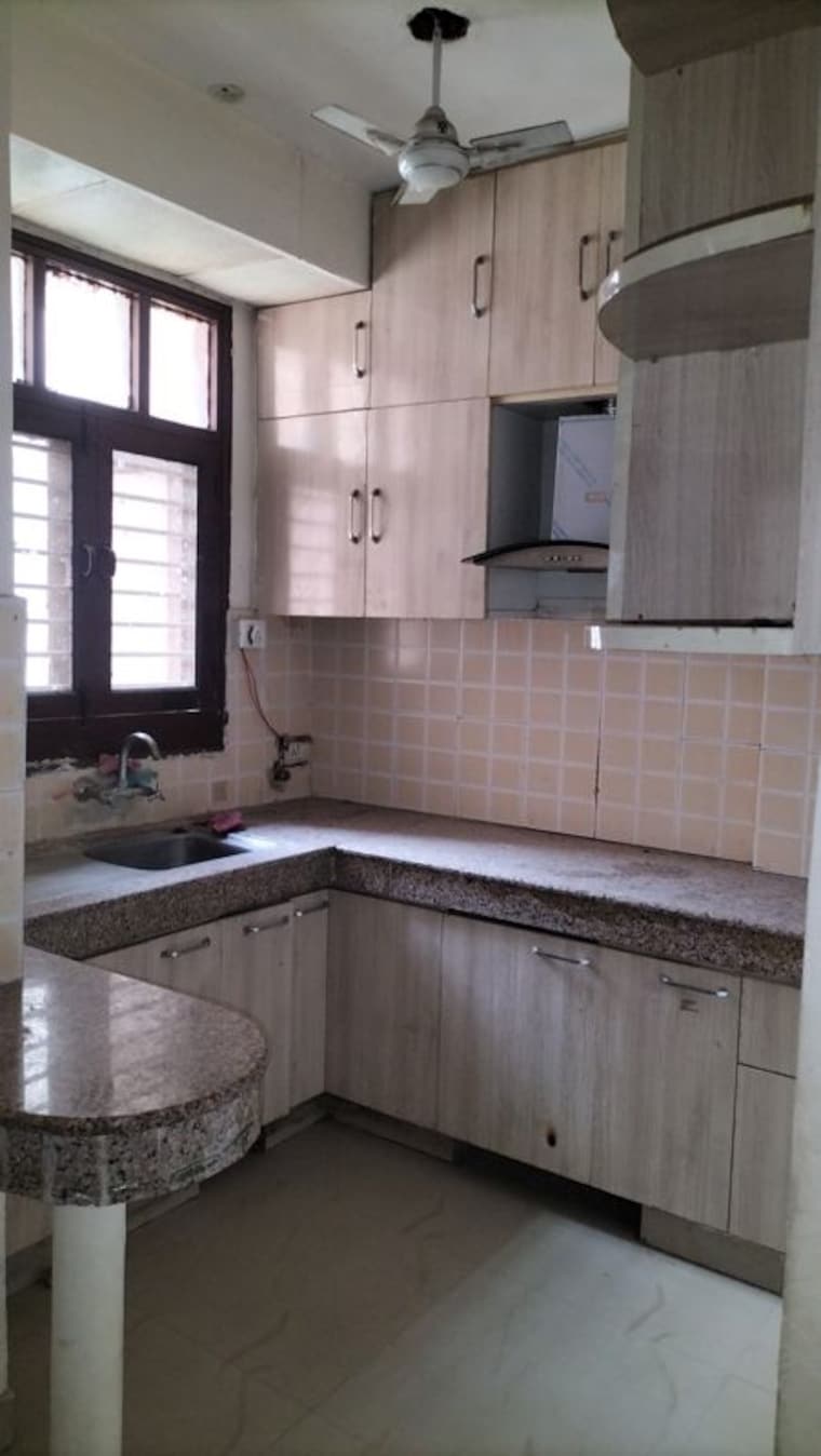 Kitchen, srs-royal-hills 2.5 Bedroom 1133 Sq.Ft. Apartment In Sector 87 Faridabad 10642486