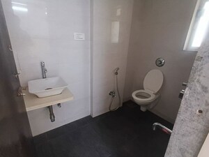 Bathroom in 1.5 BHK Apartment at Ekdant Pratik Sahaniwas, Thane West – for Rent