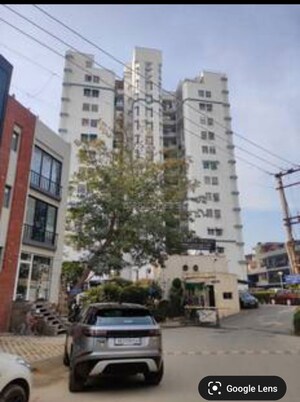 2 BHK Apartment For Rent in Maple Heights, Sector 43