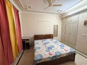 Bedroom in 2 BHK Builder Floor at Sector 49 – for Rent