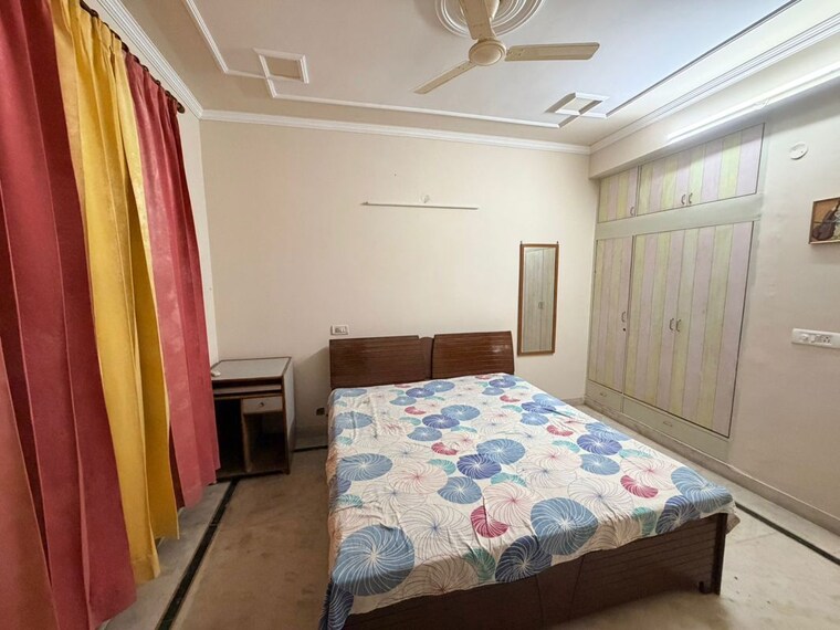 Bedroom, sector 49 2 Bedroom 1000 Sq.Ft. Builder Floor In Sector 49 Chandigarh 10642564