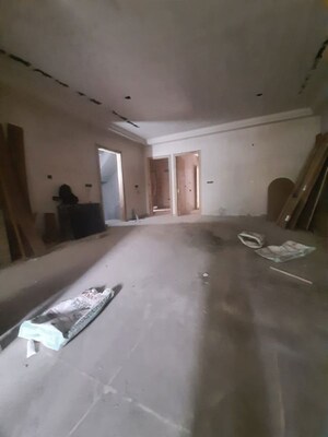 Room in 3 BHK Builder Floor at Paschim Vihar – for Sale