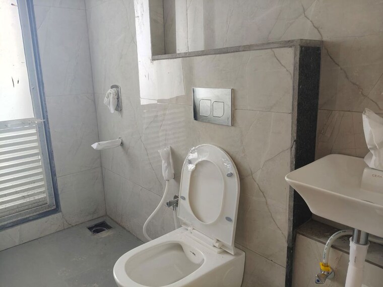 Bathroom, squarefeet-imperial-square 2 Bedroom 540 Sq.Ft. Apartment In Ghodbunder Road Thane 10642559