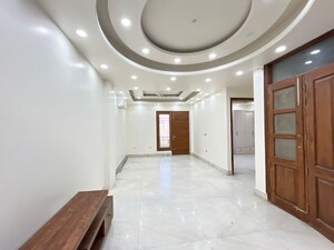3 BHK Builder Floor For Rent in Sector 45
