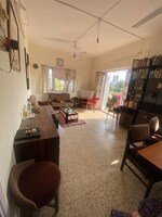 2 BHK 800 Sq.Ft. Apartment in Khar West