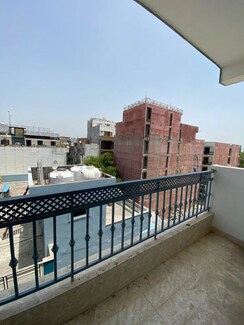 2 BHK Builder Floor For Sale in Saket