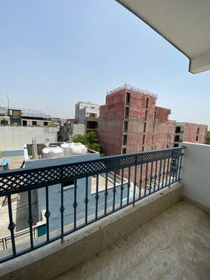 2 BHK Builder Floor For Sale in Saket