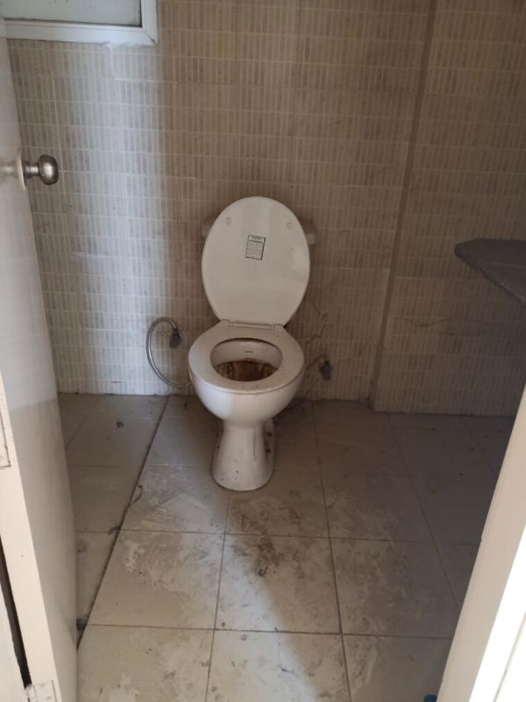 Bathroom, klj-greens 3.5 Bedroom 1720 Sq.Ft. Apartment In Sector 77 Faridabad 10642604