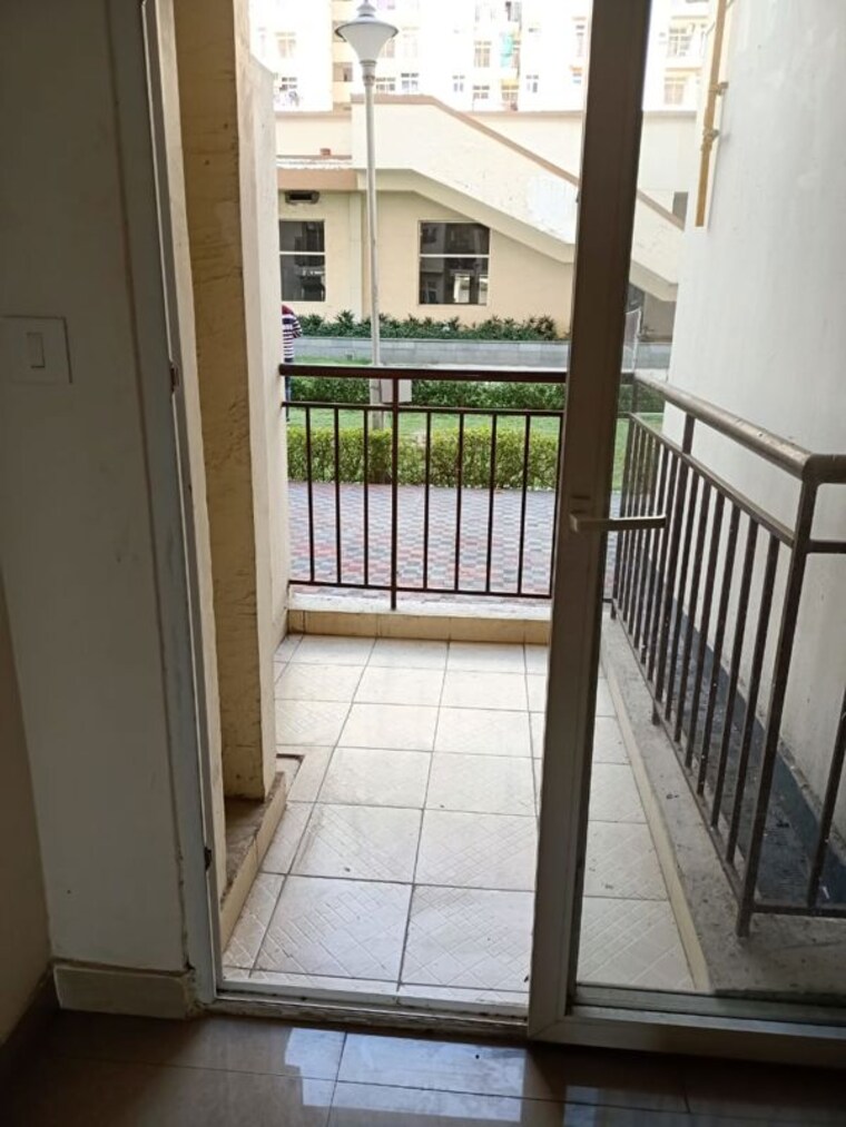 Balcony, klj-greens 3.5 Bedroom 1720 Sq.Ft. Apartment In Sector 77 Faridabad 10642604