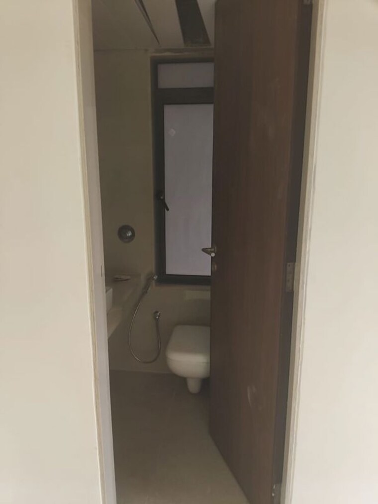 Bathroom, sunder nagar 3 Bedroom 1023 Sq.Ft. Apartment In Sunder Nagar Mumbai 10642632