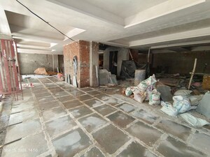 Parking in 2 BHK Builder Floor at Sunshine Apartments Sector 73, Sector 73 – for Sale