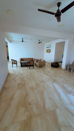 Room in 4 BHK Builder Floor at Kohli One Housing Malibu Condominiums High Rise, Sector 47 – for Rent