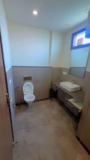 Bathroom in 4 BHK Builder Floor at Kohli One Housing Malibu Condominiums High Rise, Sector 47 – for Rent