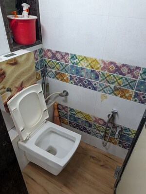 Furnished Amenities in 1 BHK Apartment at Lokpuram CHS, Vasant Vihar – for Rent