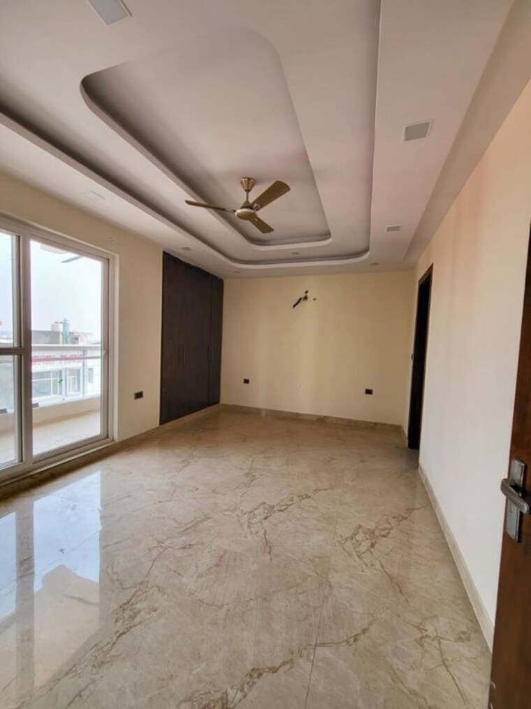 Room, green fields colony 3 Bedroom 1807 Sq.Ft. Builder Floor In Green Fields Colony Faridabad 10642690