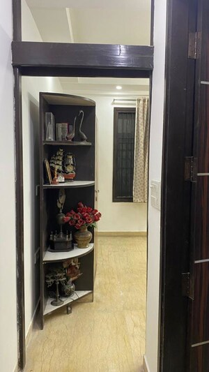 Furnished Amenities in 3 BHK Builder Floor at Rajouri Garden – for Rent